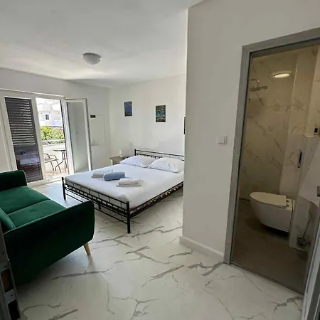 Zuzana Apartamento Primošten