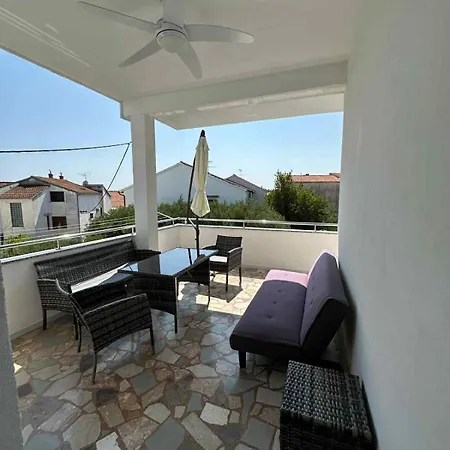 Apartment Zuzana Primosten