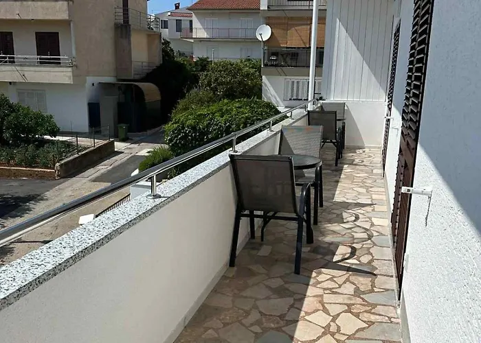 Zuzana Apartamento Primošten