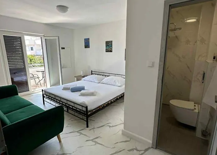 Zuzana Apartamento Primošten